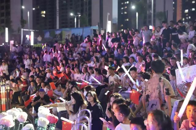 在临夏,把夏天过成诗——公园、夜景与音乐会的清凉邀约