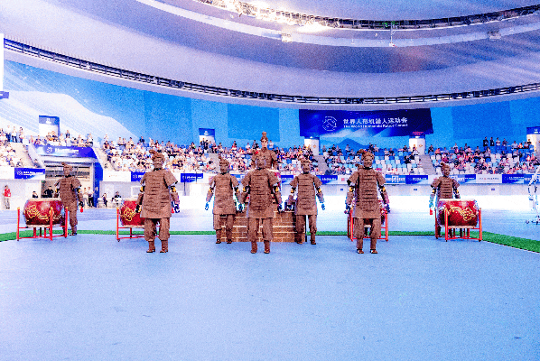 能跑、能跳、能拿奖！海淀机器人“狂飙”国际赛场→