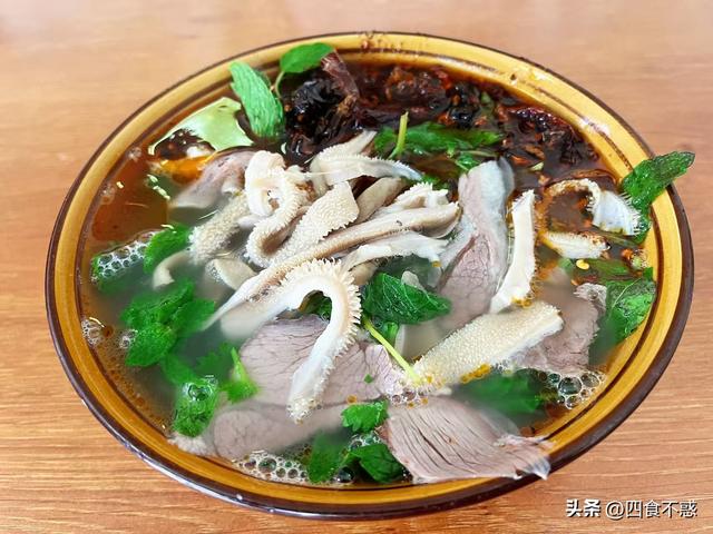低调的昭通快藏不住了，其貌不扬的美食竟然这么好吃！