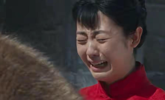 不会演就别尬演，《生万物》最大的败笔，就是请了她这个"戏混子"