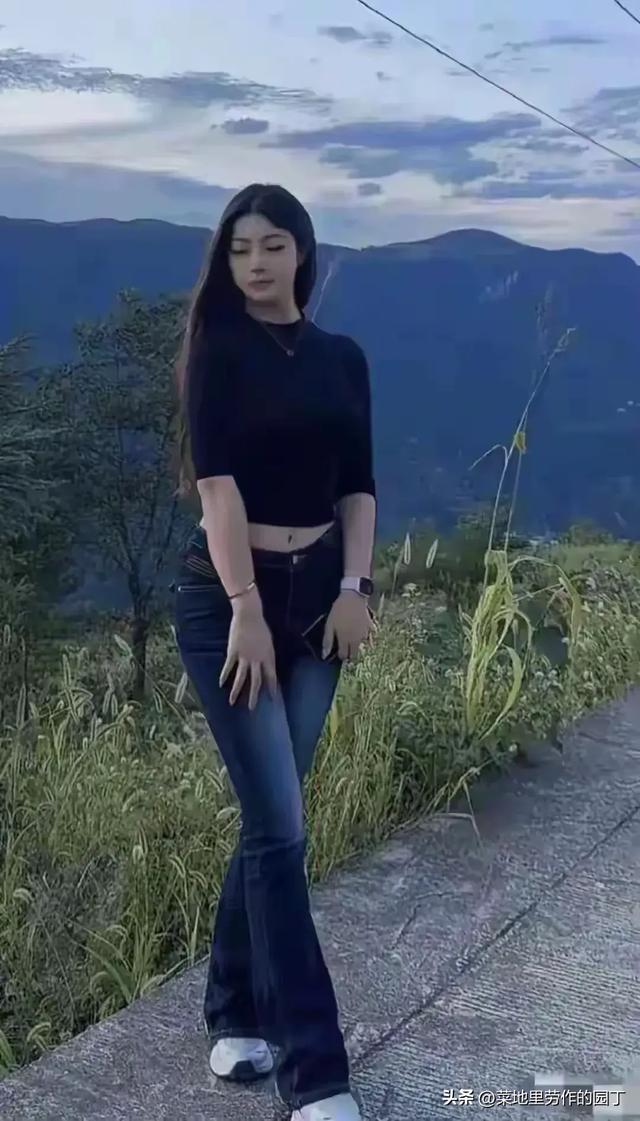 她这是身材,是目前为止,我见过最好的身形,不接受反驳