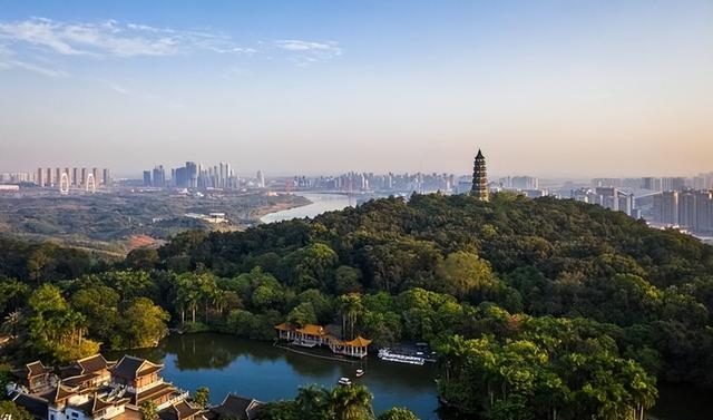 58年广西省会之争，韦国清要定柳州，毛主席：是不是首都要定兰州