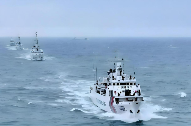 48小时内，中日两次激烈交锋，钓鱼岛已增兵	，高市早苗遭明牌警告