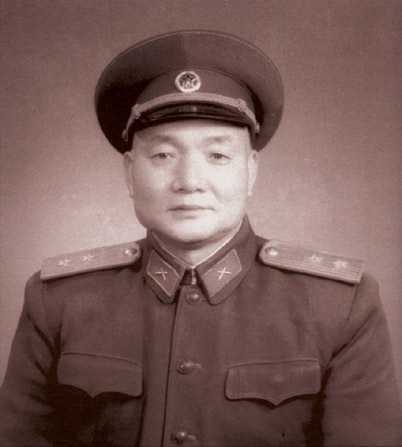 1979年，李敏为母亲贺子珍申请北京住房，却遭批评，公公给她撑腰