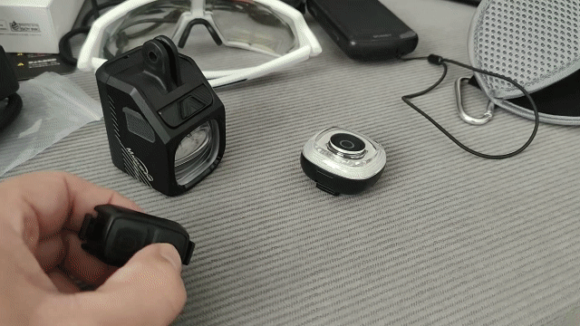 迈极炫CB1600车灯有了PRO版，磁吸吊装不怕颠簸更加稳！