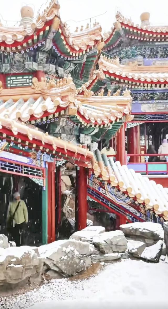 雪隆颐和园！古健秒变国风顶流，这才是中国人刻在骨子里的浪漫