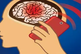 15岁男孩因沉迷于手机致肿瘤的出现？身体4个表现便是脑瘤信号图片