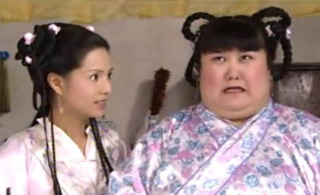 她一生不仅被老头“白睡”10年，还倒贴上亿，如今的下场令人惋惜