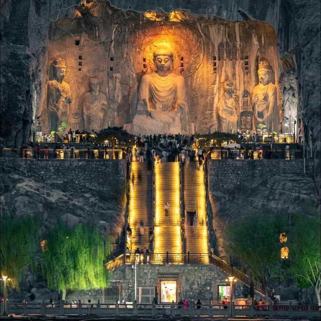 国庆假期仅剩2天，全国最堵10大景区出炉：一眼望不到边的人头！