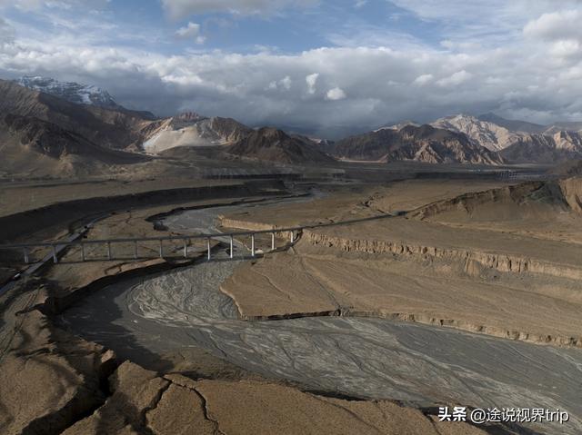 中国十大现代工程奇迹，从跨海巨龙到太空天眼，都让世界惊叹
