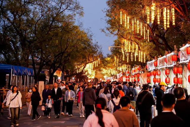 媒体看丰台 | 登城墙、逛古城、品新韵，《经济日报》聚焦宛平新颜