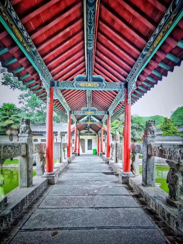 秋意灞陵桥 | 汉服半价游！这份心意等您来签收~