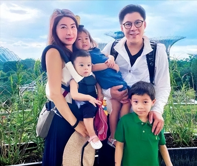 官方对郭晶晶的称呼变了，三字之差释放强烈信号	，霍震霆全说对了