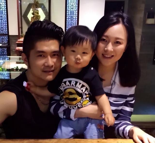 68岁潘长江豪宅名车无数，晚年却为42岁女儿愁白头	，真相泪崩！