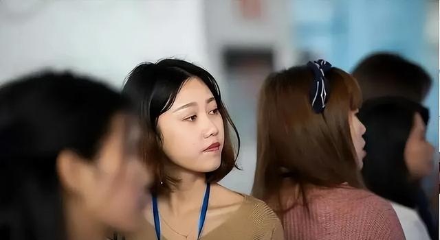 我采访了100个剩女，发现没“碰”过男人的女人，都有一个共性