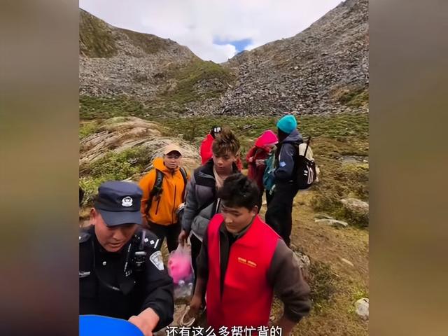 20岁女孩徒步失温后续：还在ICU中，需49万进行二次手术