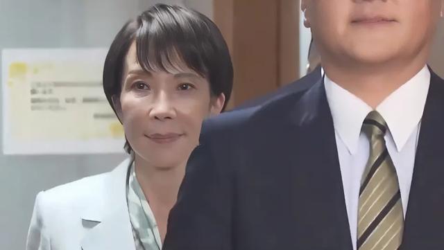 故作镇定,中方不安排见面后,高市早苗:我花了几个小时选衣服