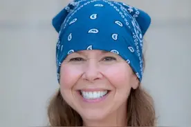 大学教授搞“副业”，成为一名专业焊工图片