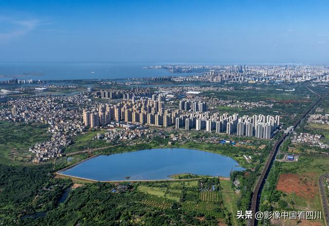 海南海口：长影环球100奇幻乐园璀璨夺目