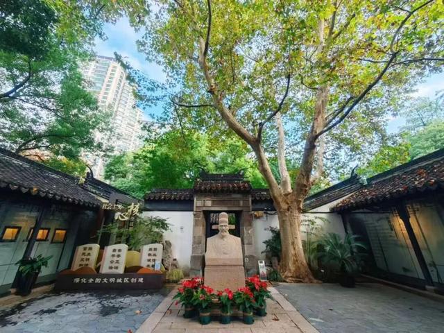 探徐汇｜全线“地铁”自助！5天游上海，徐汇玩“出圈”