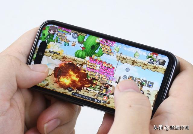 国产4英寸“小屏手机”简评：搭载8核处理器，还支持遥控家电