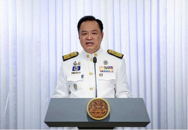 他信入狱还不是结局，泰国国王强势出手，给他信家族留下翻盘可能