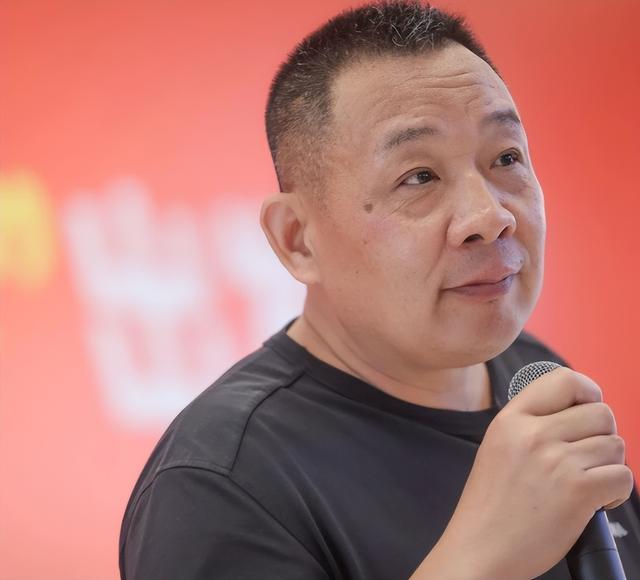 风水轮流转！柴怼怼被逮捕仅半月，央视再下场，给于东来出了口气