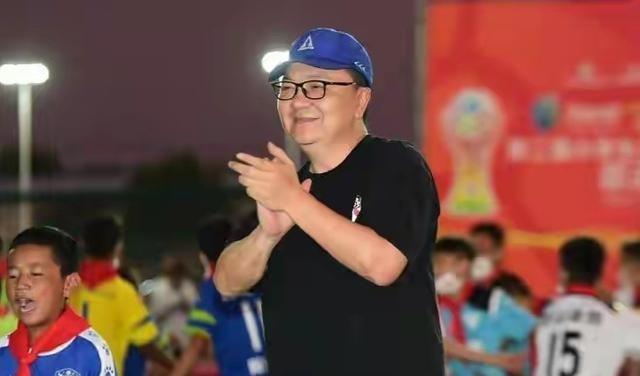 董路称凭什么进世界杯	，国外孩子自觉加练，我们孩子只想早点回家