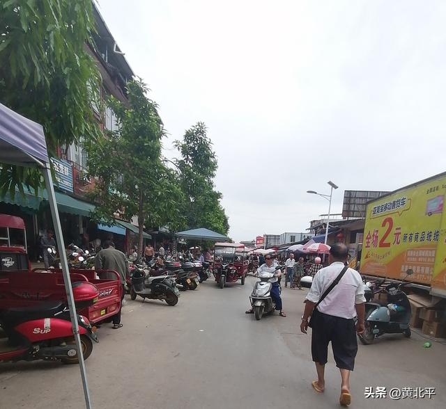 广西南宁市武鸣区民国时因械斗分出两个新圩	，混得最好的是罗波圩