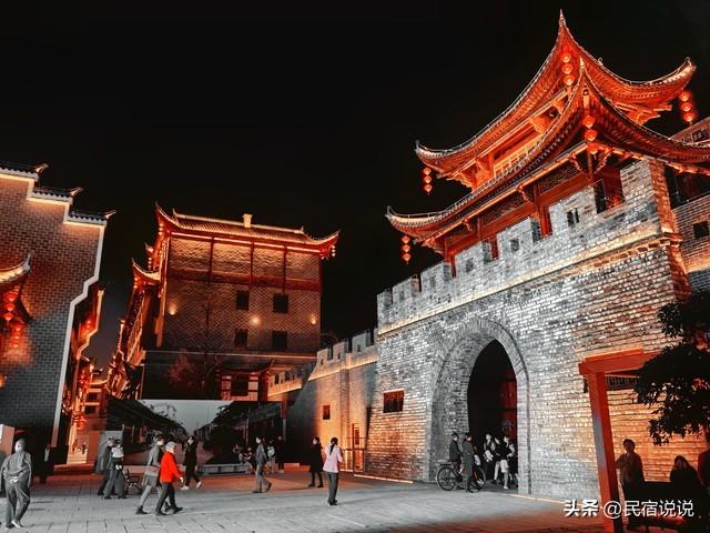 张家界大庸古城还需要升级吗，可能模式更重要。
