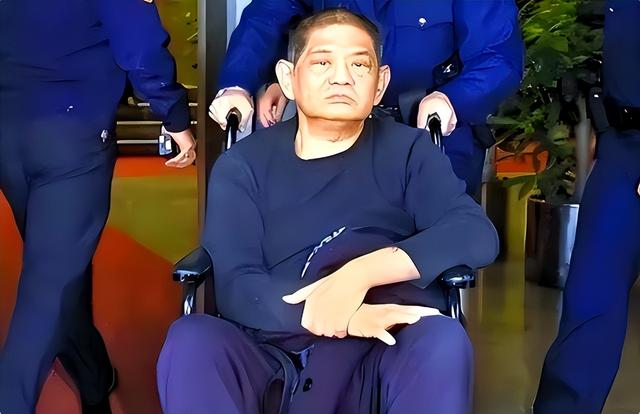 100多位情妇，包养费上亿元，9女同床却落得个凄凉下场、人财两空