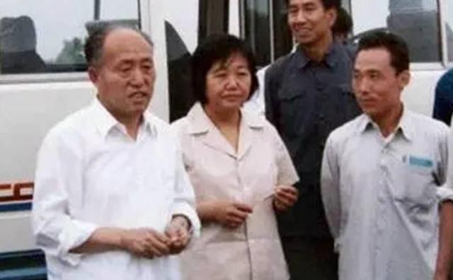 他是原河北省委书记，离任时提出三个理由，反对程维高当省委书记