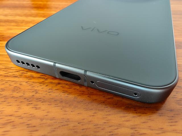 vivo X300上手体验：小屏旗舰的影像与性能巅峰之作
