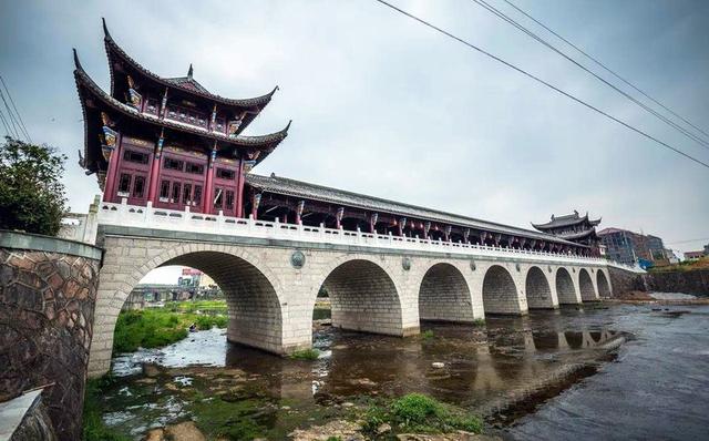 金华白龙桥：连接两岸的枢纽，沟通人与自然、人与神灵的通道