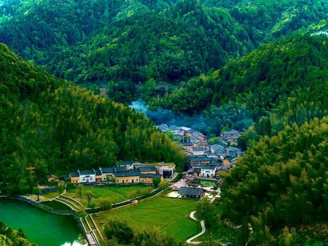 “到此一游”已过时，试试“到此一留”！黟县正迎接一场从“旅游”到“旅居”的文旅蝶变