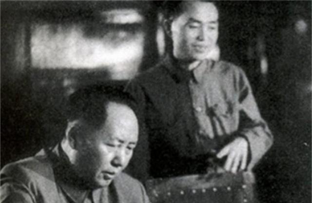 毛岸青晚年常常独自流泪，邵华问及原因，他总是回答：我想妈妈了