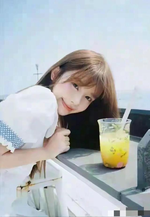 青岛校花，身高177，妥妥学生时代的白月光	，也太美了吧