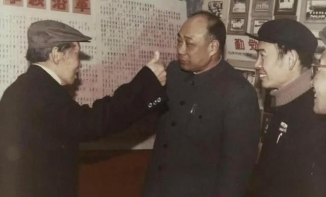 他曾担任江苏省委副书记，后出任海南省委书记，敢为人先成绩不凡