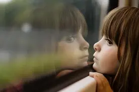 孩子常说这两个字， 说明他在向你求救， 父母千万要多留意图片