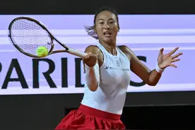 鏖战212分钟 郑钦文惜败高芙无缘决赛图片