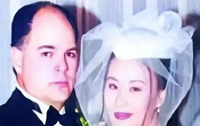 原来早已不是中国籍，被老外“玩腻”后回国的郑绪岚，如今怎样了