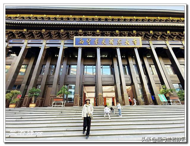 青海西宁市区里的几座清真寺 & 下南关美食街