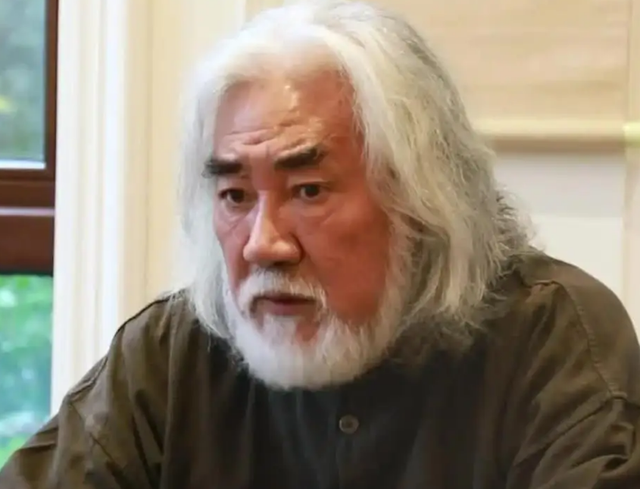 拔出萝卜带出泥，张纪中再迎噩耗，转移财产是冰山一角，麻烦大了