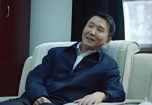原来不是演的！这5位演员竟然全是真警察，最后一位还是“警花”