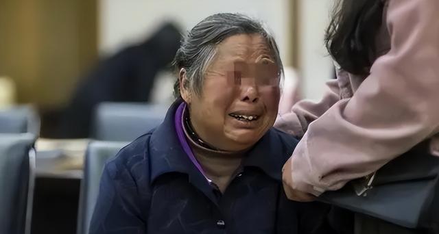 大批内鬼被抓！公安部披露惊人内幕，幕后黑手身份曝光，不简单