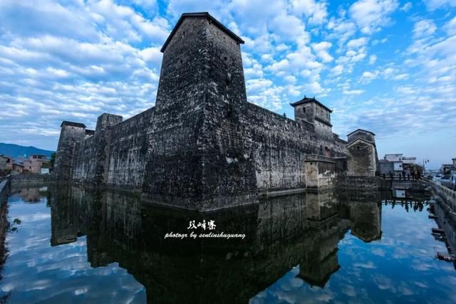 穿越百年！探访韶关5座小众古村，看围楼、石桥、古庙…美到忘记时间！