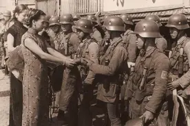 1937年淞沪会战，蒋介石“败光”家底打不过日军？蒋介石的错？图片