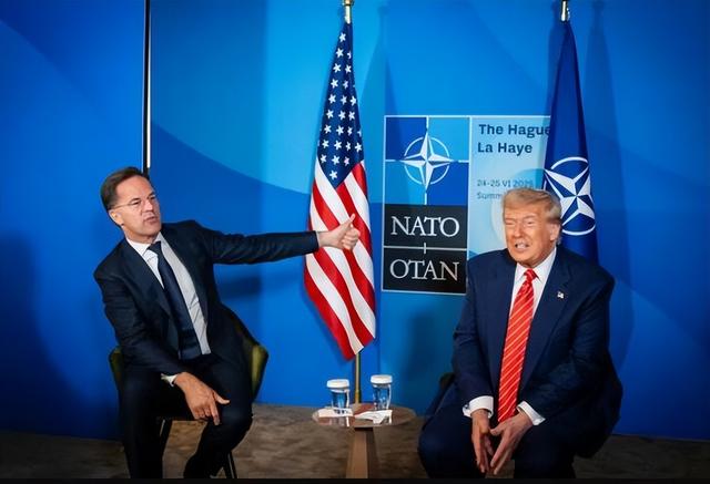 2025白宫十大荒诞剧情：从“谁是吵架王”到“你妈定的”