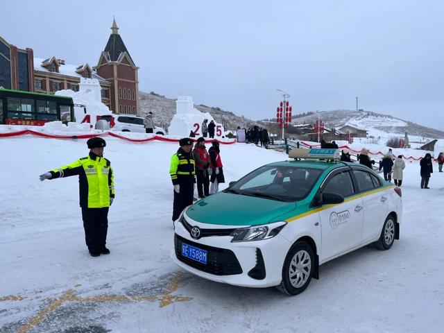 “冰雪日”活动 我们用心“在服务”