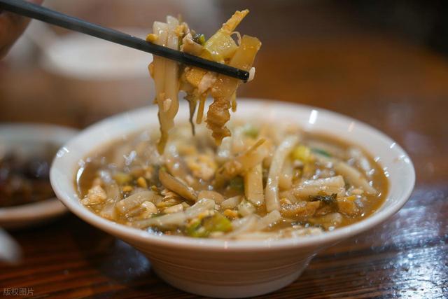 王羲之故居怎么在嵊州？这座小城用古镇、越剧和碳水给出了答案